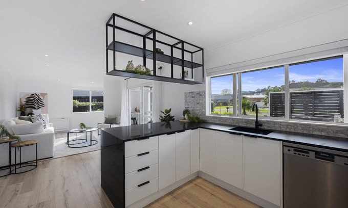 Matakana Haus | The Love Shack - Matakana Holiday Home