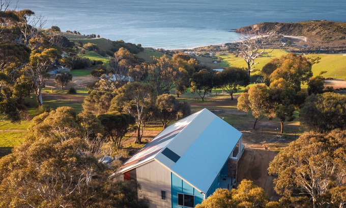 Duncan Haus | The Loveshack on Tammar Ridge - Snelling Beach