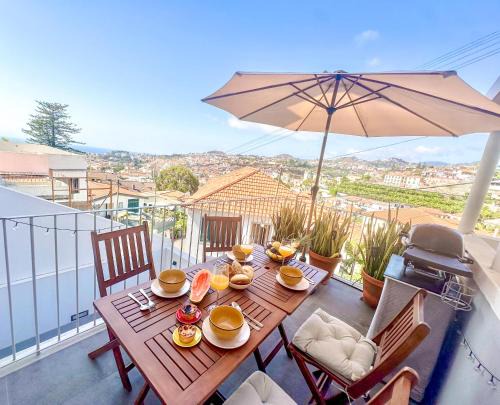 Santa Luzia Haus | The Luzia House