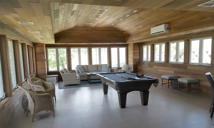 East Gull Lake Haus | The Madden House