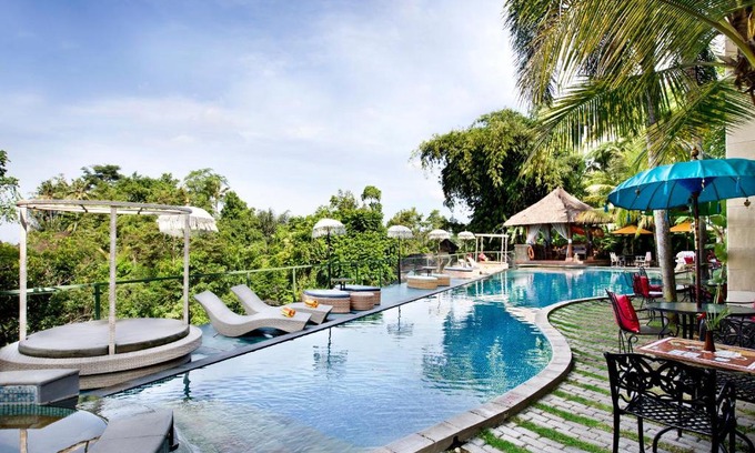 Sayan Resort | The Mansion Resort Hotel & Spa