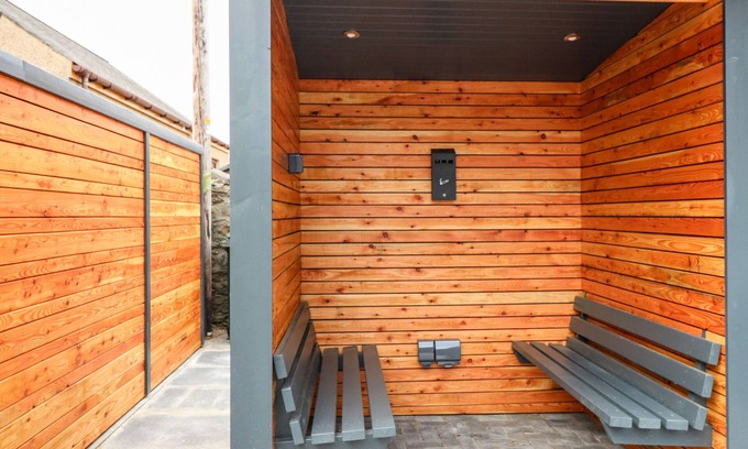 Keith Hütte | The Marriage Room at The Institute Executive Apartments