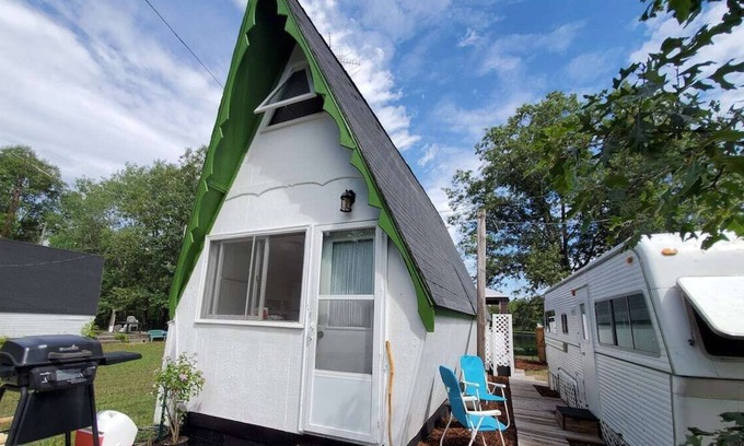 Bitely Haus | The Minnow Pad A-Frame (kayaks/ pontoon included)