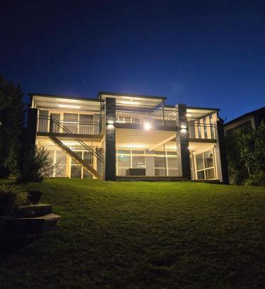 Mannering Park Haus | The Nautilus at Lake Macquarie