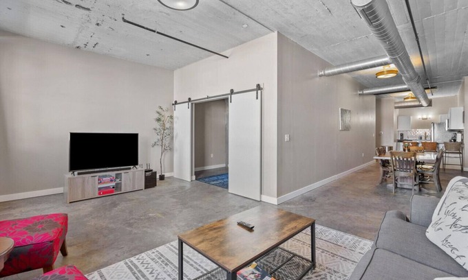 Downtown Wohnung | The Nelson Lofts - Unit 5 (3 BR)