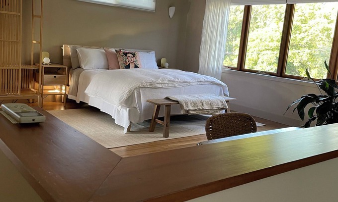 Somers Wohnung | The Nest - Restful studio retreat for couples. Short 10 min walk to the beach.