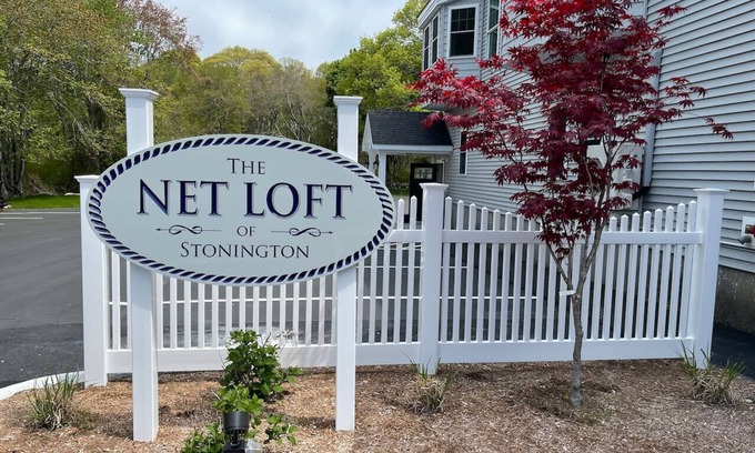 Mystic - New London Haus | The Net Loft Of Stonington “E”