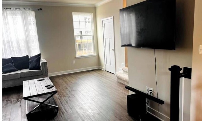 Rio Haus | The Newly Built Townhouse