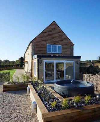 Broadway Villa | The Nook