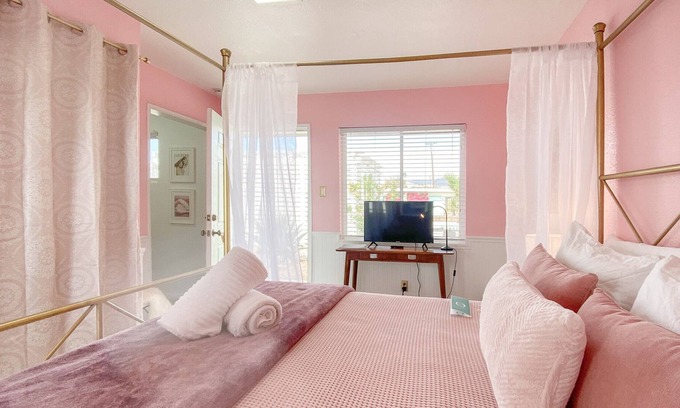 Desert Hot Springs Resort | The O Spa | RM 08 The Dior Room