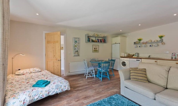 Ashford Hütte | The Oaks Secluded Cosy Cottage near Ashford