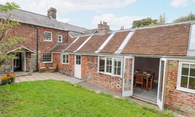 Avebury Haus | The Old Bakehouse