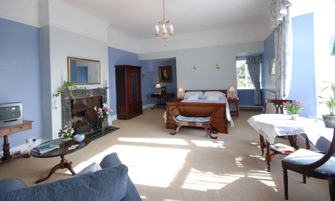 Nether Stowey Bed & Breakfast | The Old house B&B