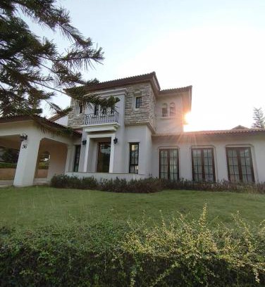 Pak Chong Haus | The Ozone Khao Yai Pool Villa
