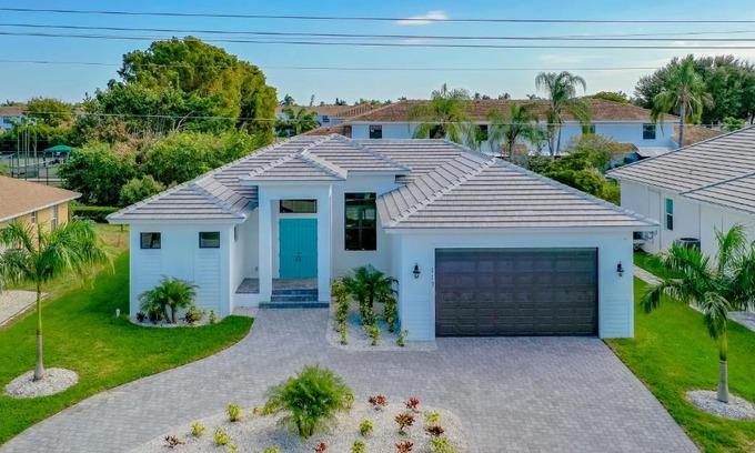 Marco Island Haus | The "Park-Way" House on Marco Island!