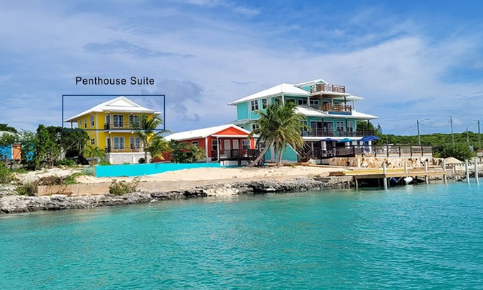 Salt Pond Kabine | The Penthouse Suite Sunset Views Long Island Harbour Club