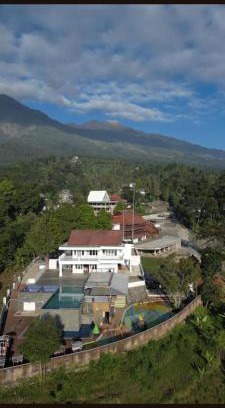 Prigen Wohnung | The Pintu Langit Resort