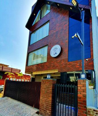 Dehradun Haus | The Plush - Best Seller - Budget Luxury Stays