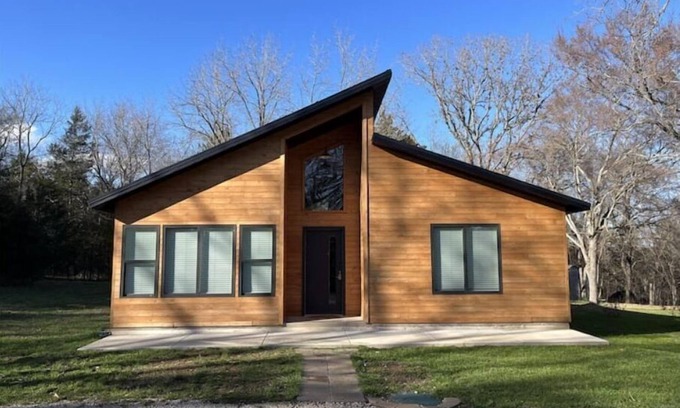 Eagle Rock Kabine | The Point a modern Retreat at Table Rock Lake - two blocks from water
