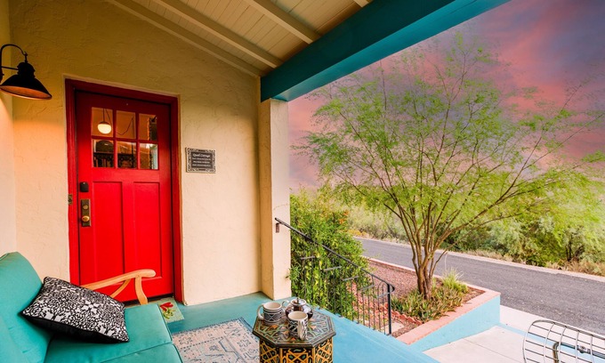 Flagstaff Hütte | The Quail Cottage+Sunny Historic Cottage+Wineries+Outdoor Living