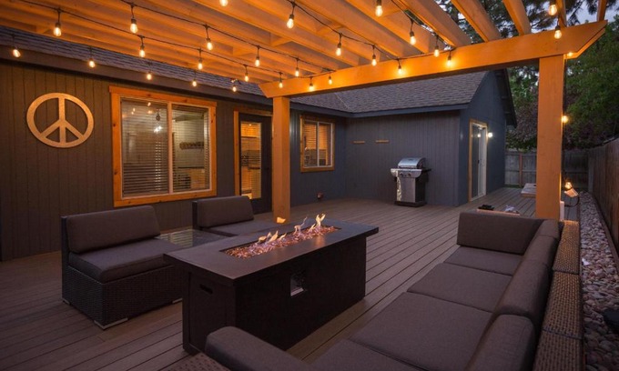 Southwest Bend Haus | The Quails Nest