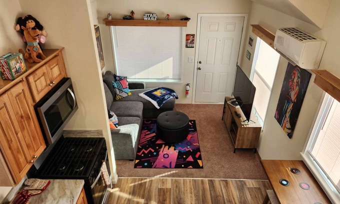 Roseburg Haus | The Rad Pad - 80s themed Tiny House