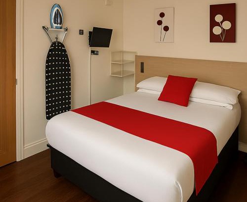 Colchester Haus | The Railway Sleeper Lodge