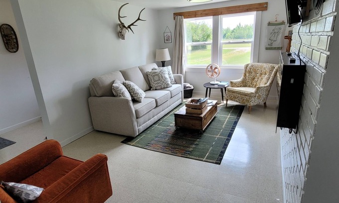 Chassell Haus | The Red House - modern beautiful Scandinavian style cozy cottage!