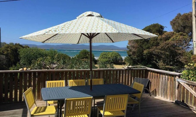 Hawley Beach Haus | The Retreat On the Esplanade at Hawley Beach