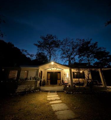 Deema Range Skihütte | The Rustic Manor - Corbett