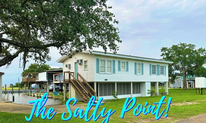 Cypremort Point Hütte | The Salty Point....a waterfront fishing cottage with kayaks, ping pong and more!