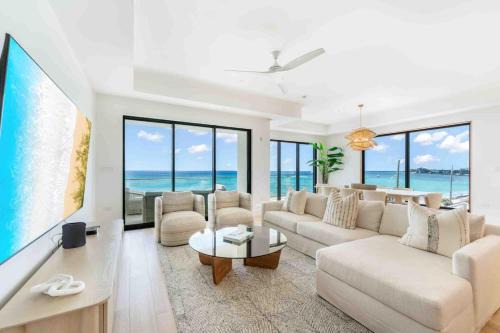Seven Mile Beach Wohnung | The Sands 5 - Last-Minute Deal Available on This Luxury Oceanfront Condo