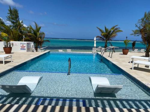 Colliers Bay Haus | The Sea Spray at Cottages