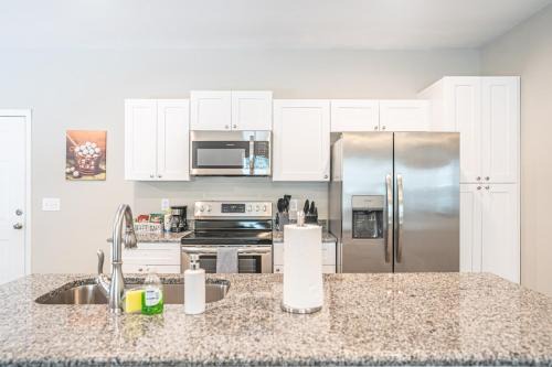 Southern Pines Haus | The Sequoia at Ducks Landing