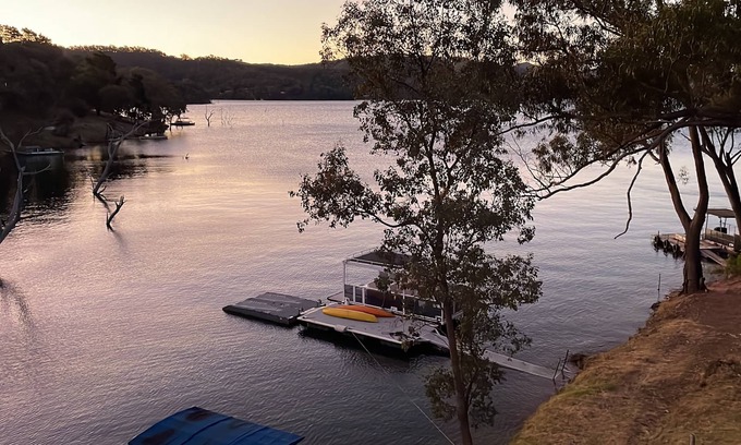 Taylor Bay Haus | Die Hütte - Lake Eildon