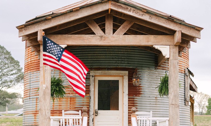 Lynchburg Sonstige | The Silos at Promise Manor "Dolly"! Farm stay mins from historic Lynchburg, TN.
