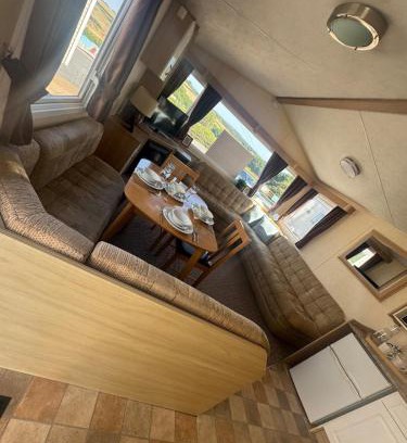 Cowes Wohnung | The Squirrel's Nest Stylish Modern Caravan Stay