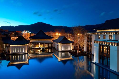 Chengguan District Hotel | The St. Regis Lhasa Resort