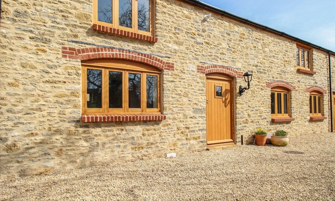 Burton Bradstock Hütte | THE STABLES, BURTON BRADSTOCK, family friendly in Burton Bradstock
