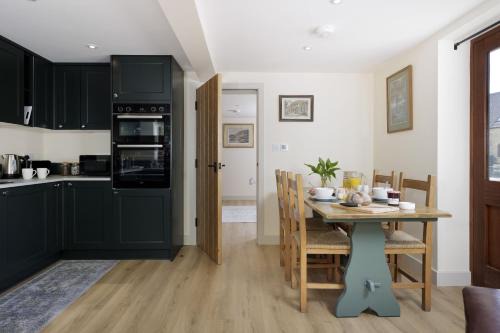 Wickhamford Haus | The Stables