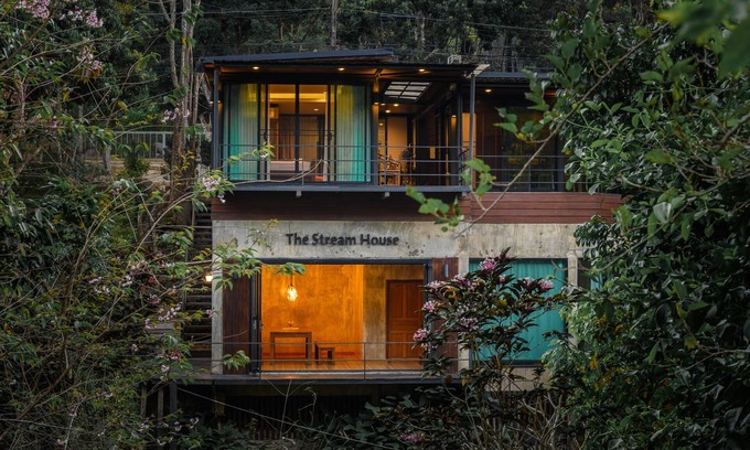 Mae On Haus | The Stream House - Private House