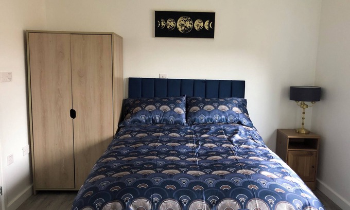 Swindon Wohnung | The Studio - Apartment with Free Parking