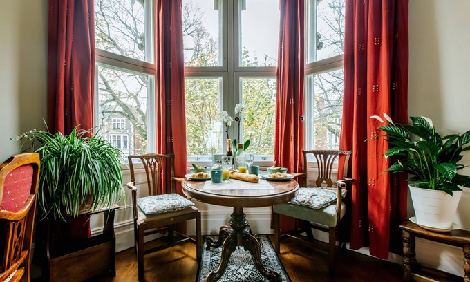 Pontcanna Wohnung | The Suite, 82 Cathedral, Private Parking