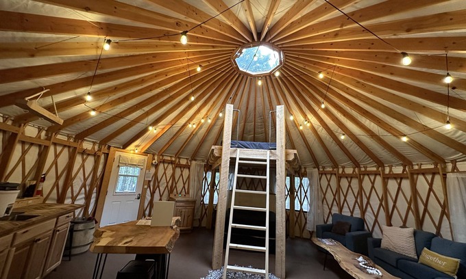 Bethel Haus | The Sunday River at Chandler Brook Village