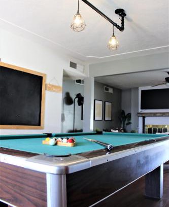 Northeast El Paso Haus | The Sunset Casa Chuco Pool Near Downton