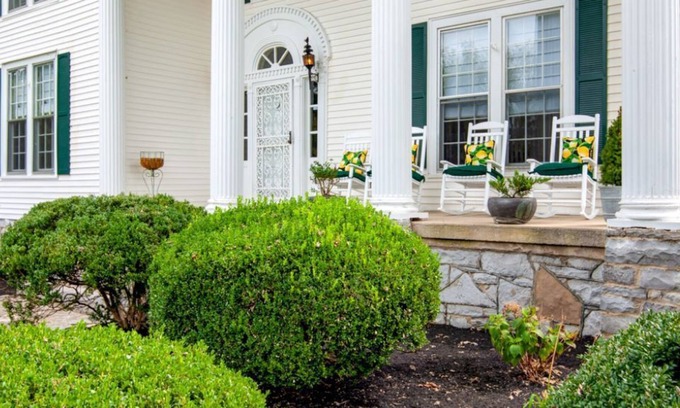 Lynchburg Haus | The Tolley House is one of the most storied and elegant homes in the region!