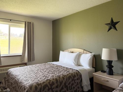 Stanton Hotel | The Trail Inn - Stanton, IA - 620 Halland Ave