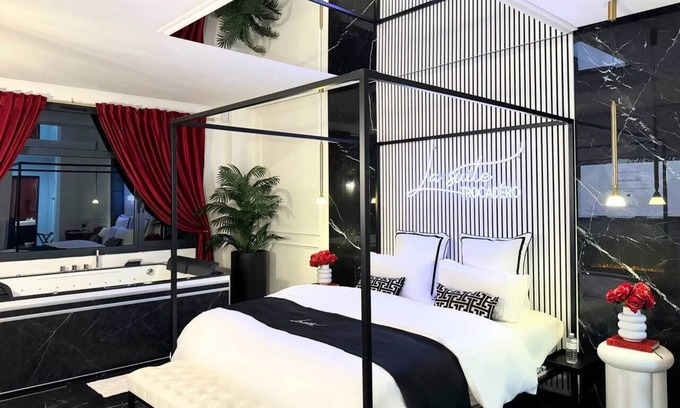 Passy Wohnung | The Trocadéro Suite - Private Jacuzzi