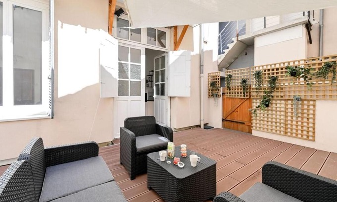 Gorge de Loup Wohnung | The Valmy Retreat Peaceful & Private Terrace