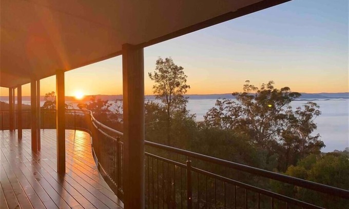 Lithgow City Council Haus | The View @ Ulandi - Jenolan Caves & Blue Mountains